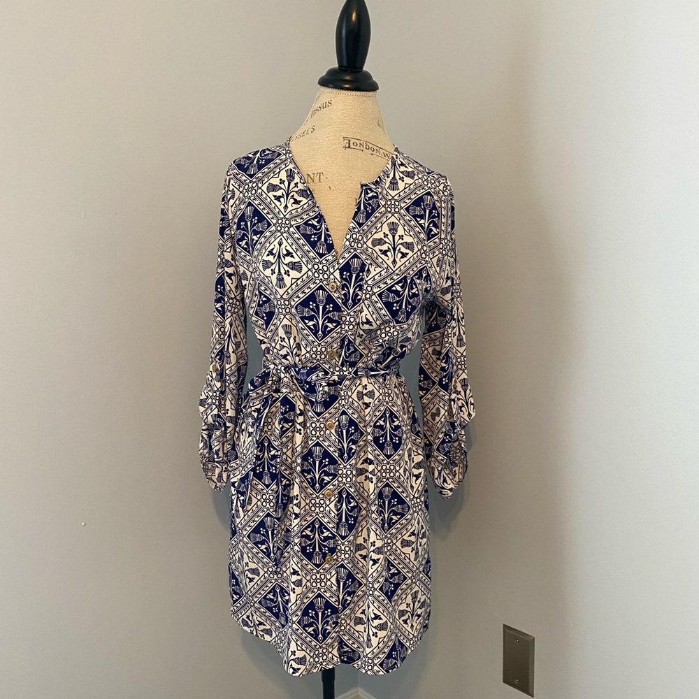 Blue and white mosaic print button down dress